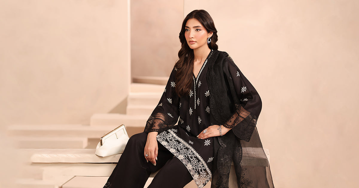 Maria B | Luxury Winter Pret 25 | DW-MN25-01-Black, image 5