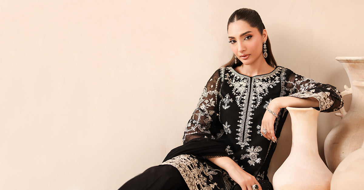 Maria B | Luxury Winter Pret 25 | DW-MN25-03-Black, image 9