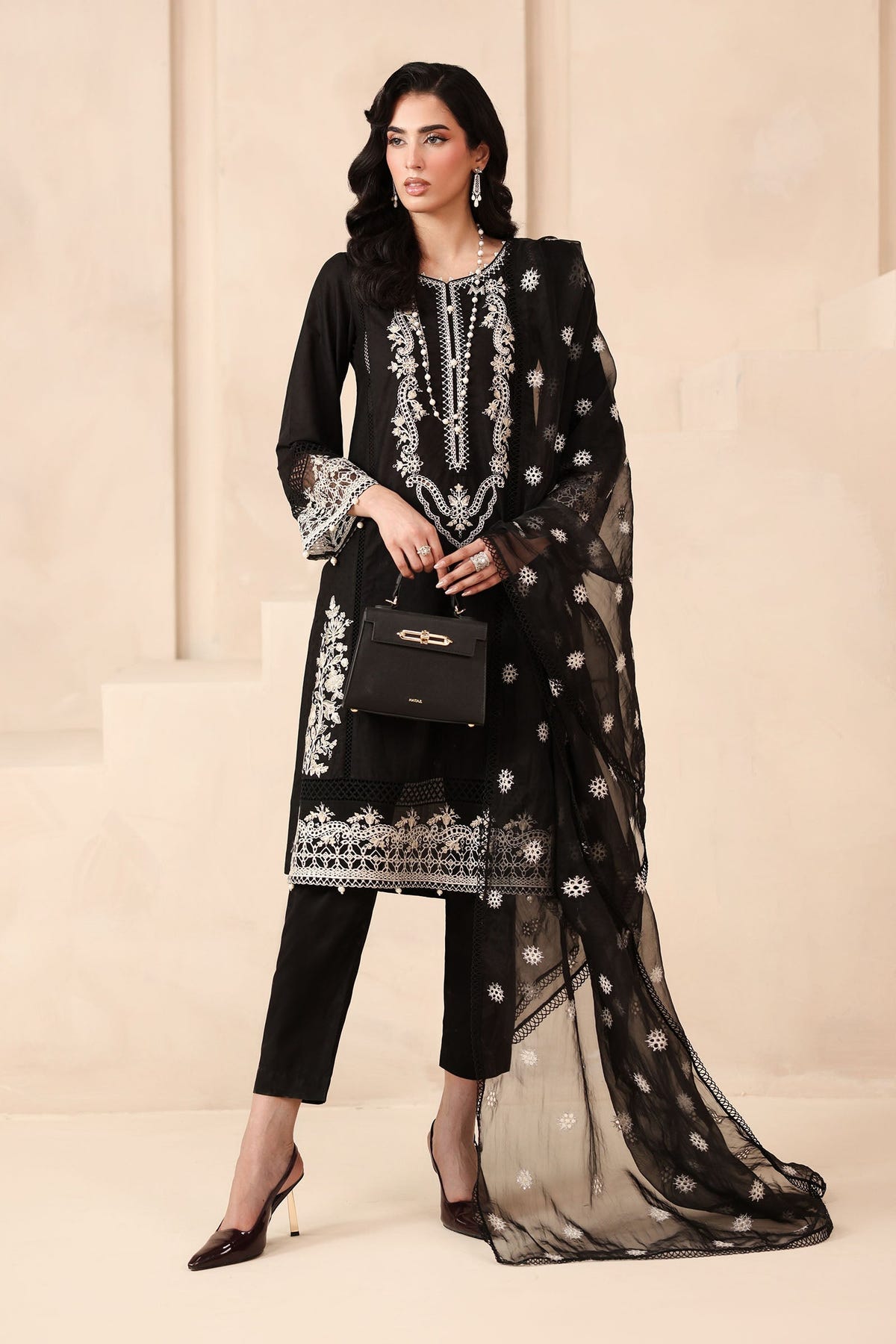 Maria B | Luxury Winter Pret 25 | DW-MN25-13-Black
