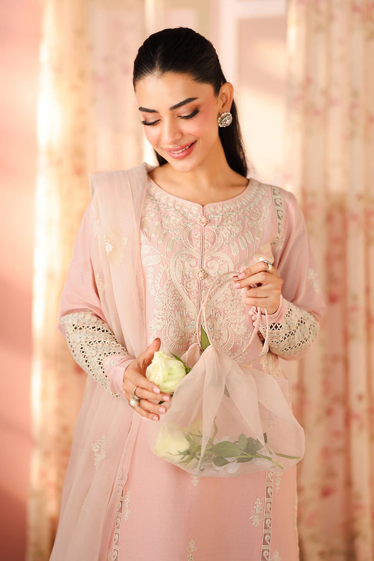 Maria B | Luxury Winter Pret 25 | DW-PF25-34-Pink, image 2
