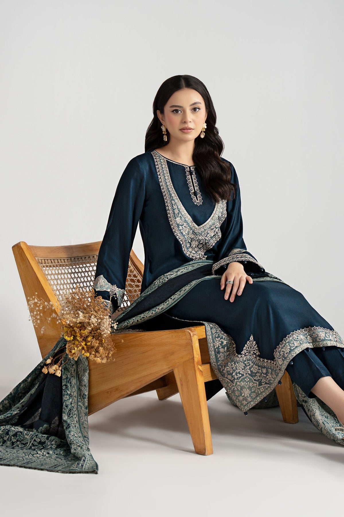 Maria B | Luxury Winter Pret 25 | DW-W24-102R1-Blue, image 9