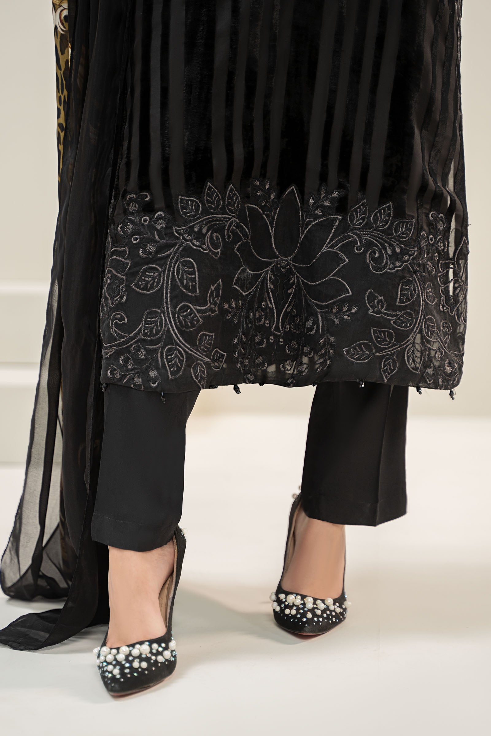 Maira B | Ready to Wear | DW-W24-173 -  Maria B Luxury Pret -  House of Maryam