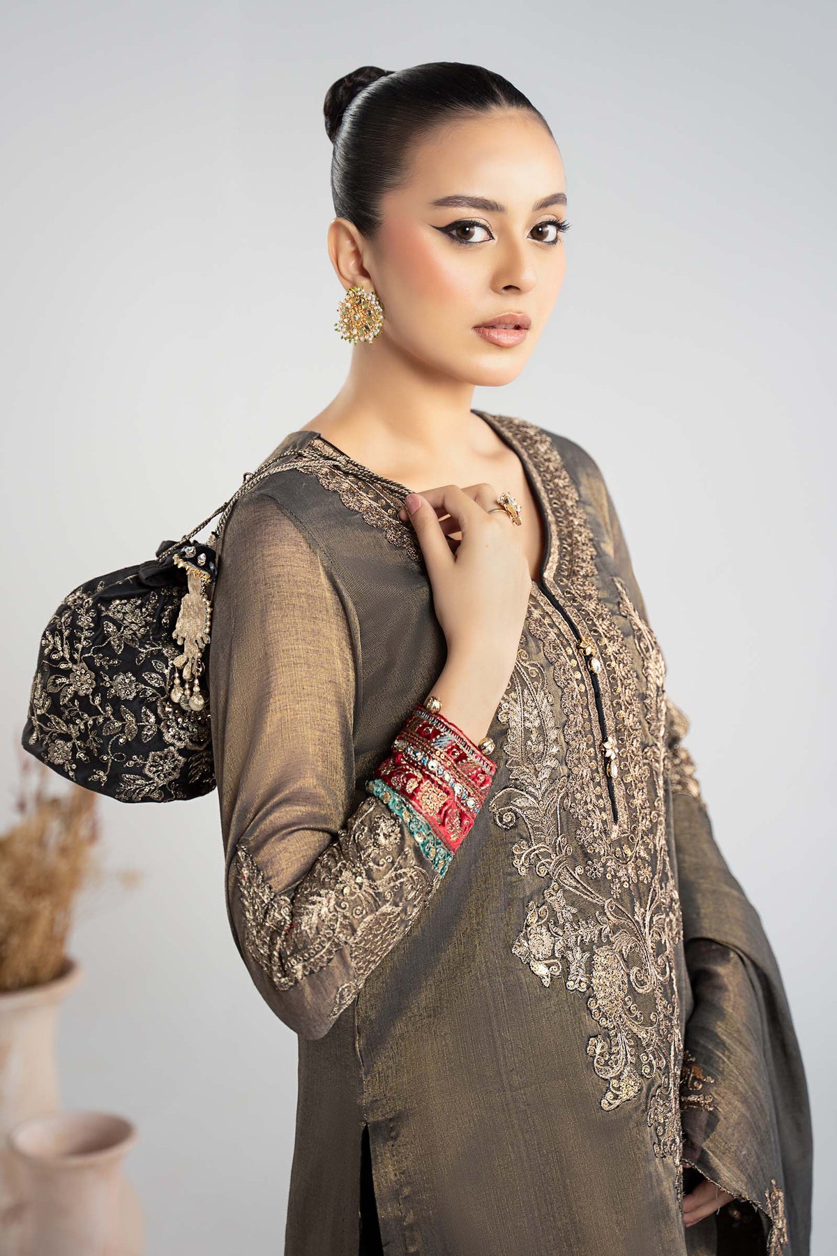 Maria B | Luxury Winter Pret 25 | DW-W25-01-Black, image 6