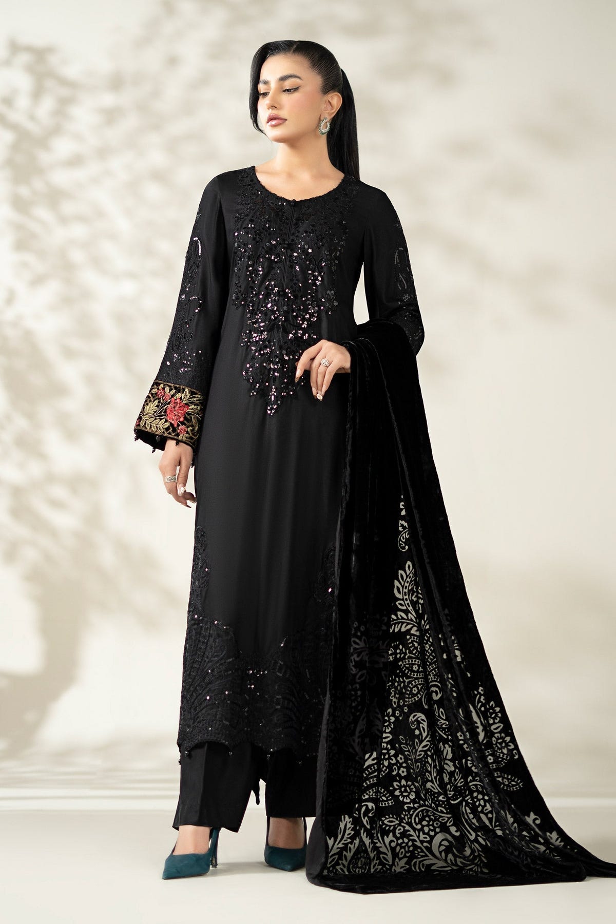Maria B | Luxury Winter Pret 25 | DW-W25-20-Black