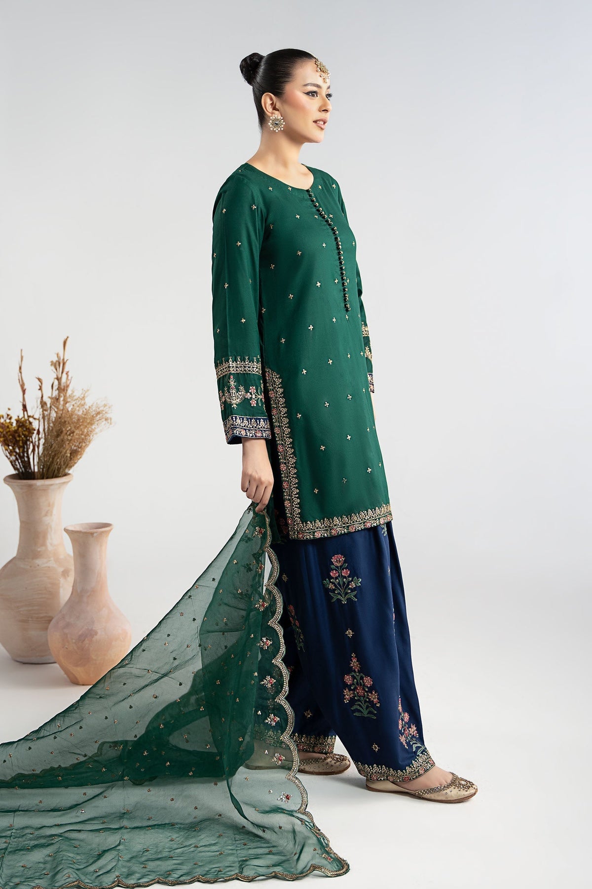 Maria B | Luxury Winter Pret 25 | DW-W25-27-Green, image 5