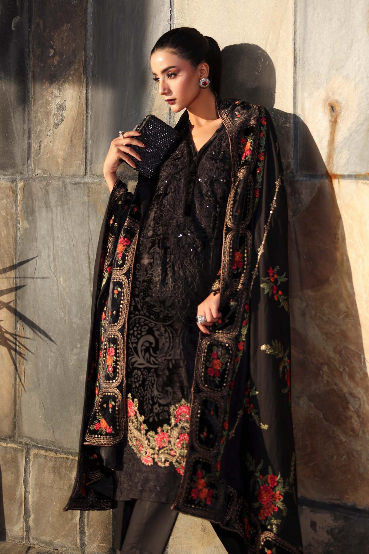 Maria B | Luxury Pret Winter 25 | DW-W25-29-4