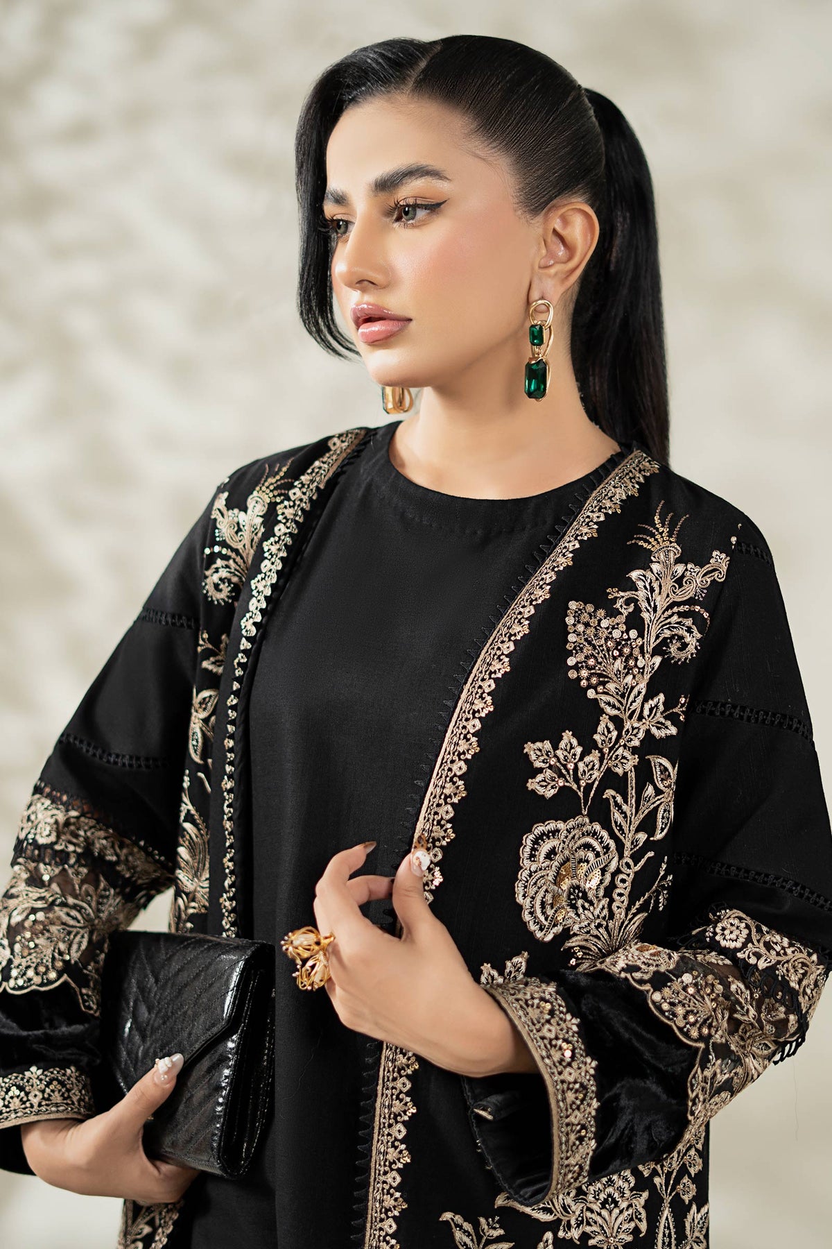 Maria B | Pre Fall Dresses | 3 Piece Embroidered Khaddar Suit ZG, image 3