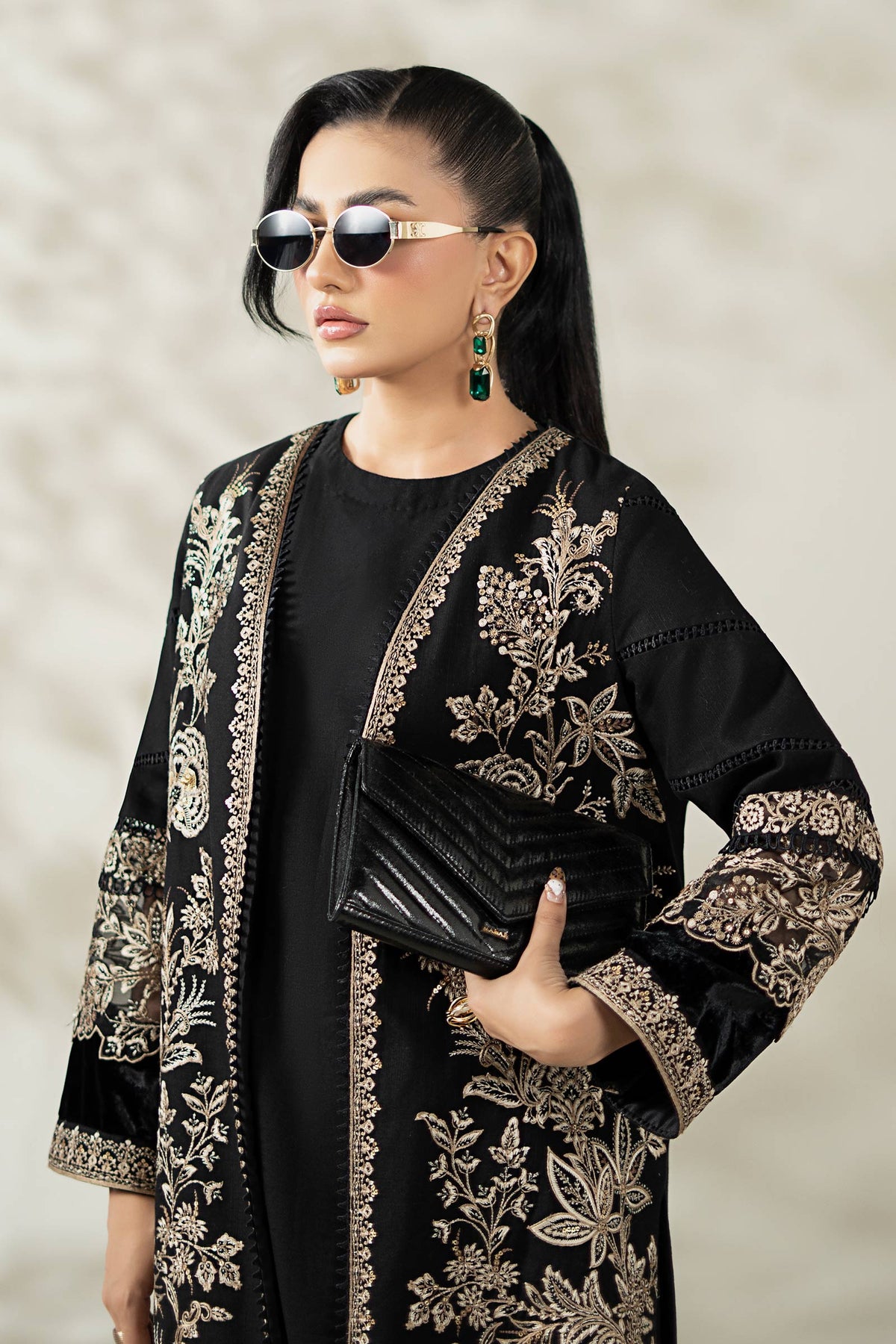 Maria B | Luxury Winter Pret 25 | DW-W25-43-Black, image 4