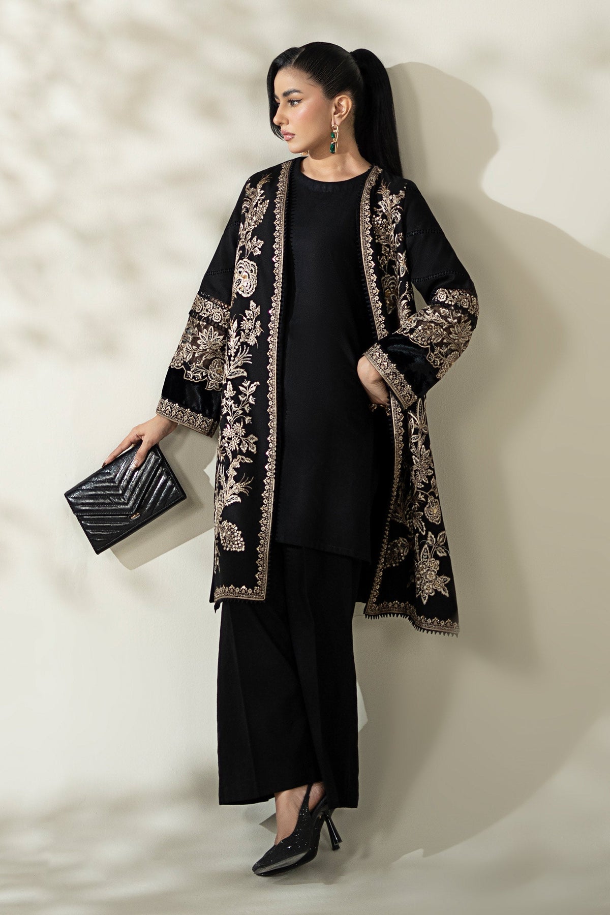 Maria B | Luxury Winter Pret 25 | DW-W25-43-Black, image 7