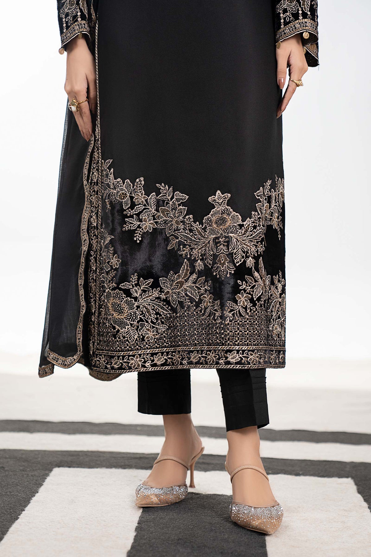 Maria B | Pre Fall 25 | DW-W25-48-Black-4