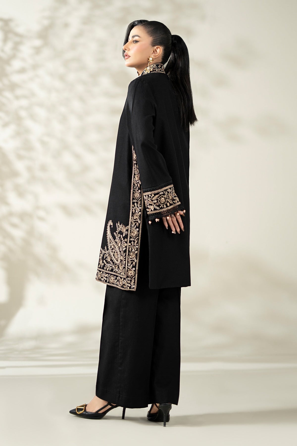 Maria B | Pre Fall Dresses | 3 Piece Embroidered Khaddar Suit YY, image 2