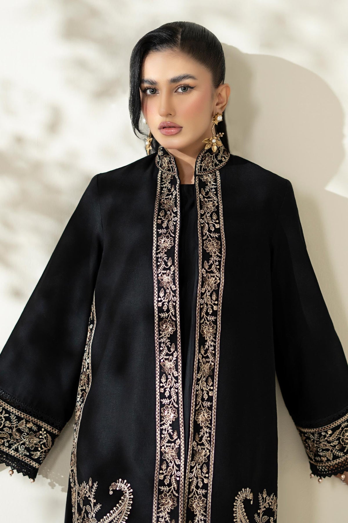 Maria B | Pre Fall Dresses | 3 Piece Embroidered Khaddar Suit YY, image 4