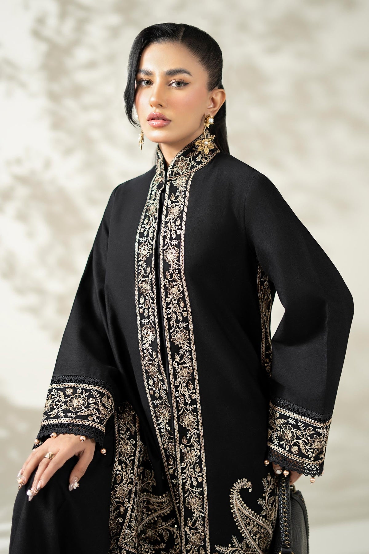 Maria B | Luxury Winter Pret 25 | DW-W25-49-Black, image 4