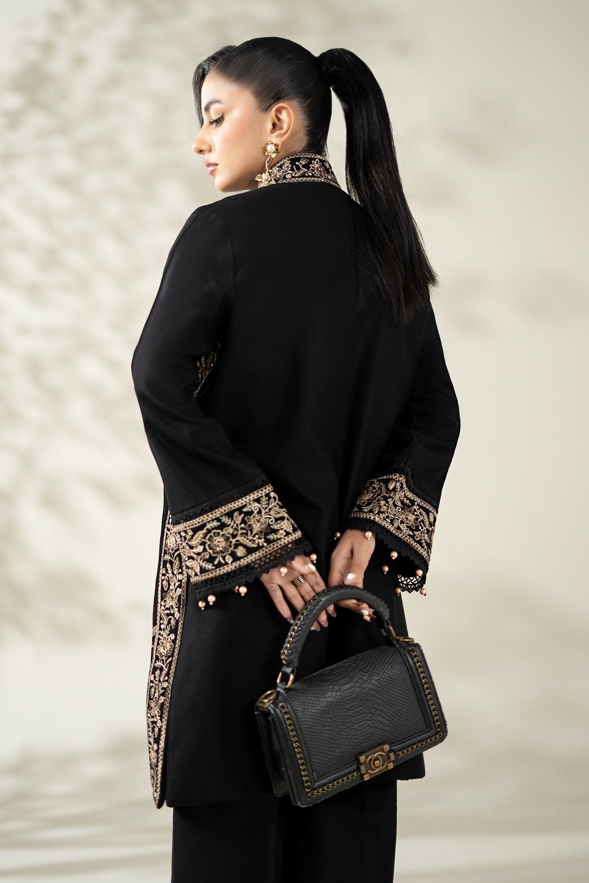 Maria B | Luxury Winter Pret 25 | DW-W25-49-Black, image 2