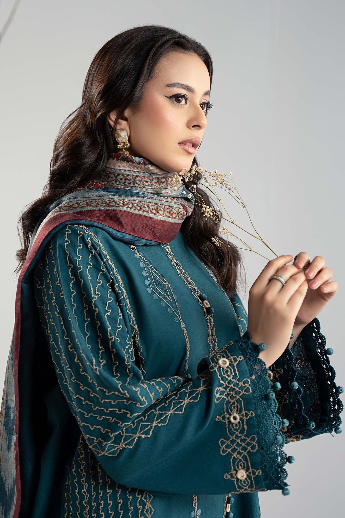 Maria B | Luxury Winter Pret 25 | DW-W25-51-Blue, image 6