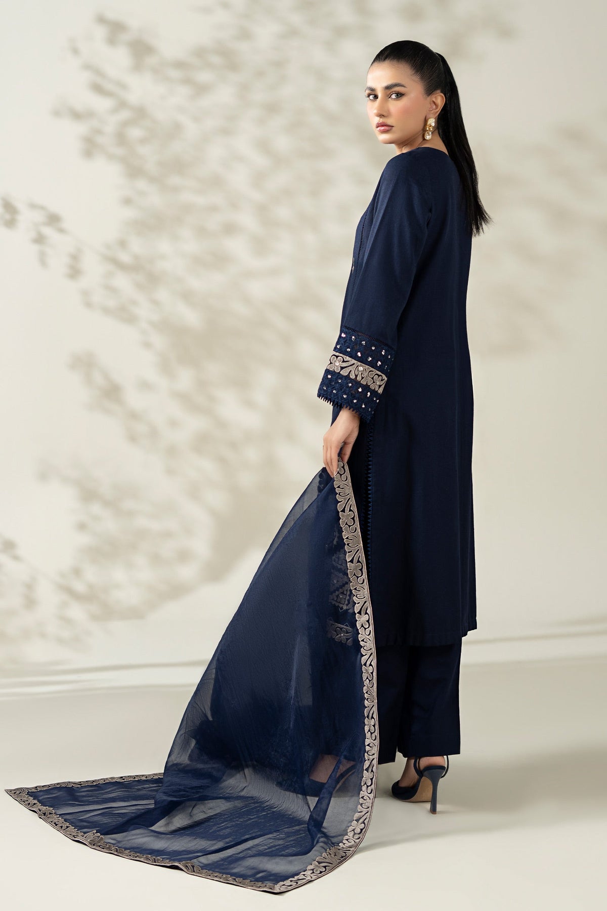 Maria B | Luxury Winter Pret 25 | DW-W25-54-Blue, image 2