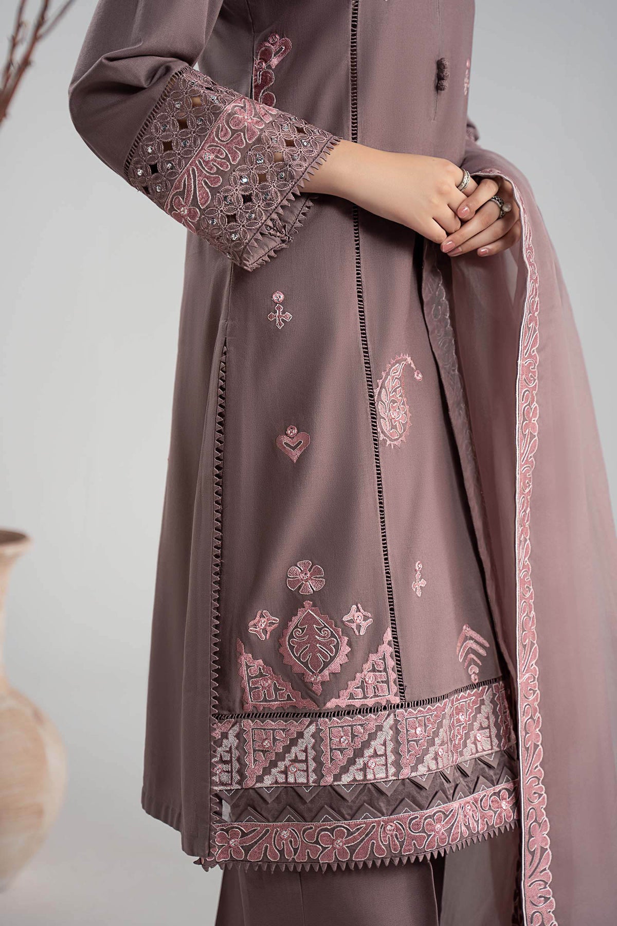 Maria B | Luxury Winter Pret 25 | DW-W25-54-Peachy Pink, image 6