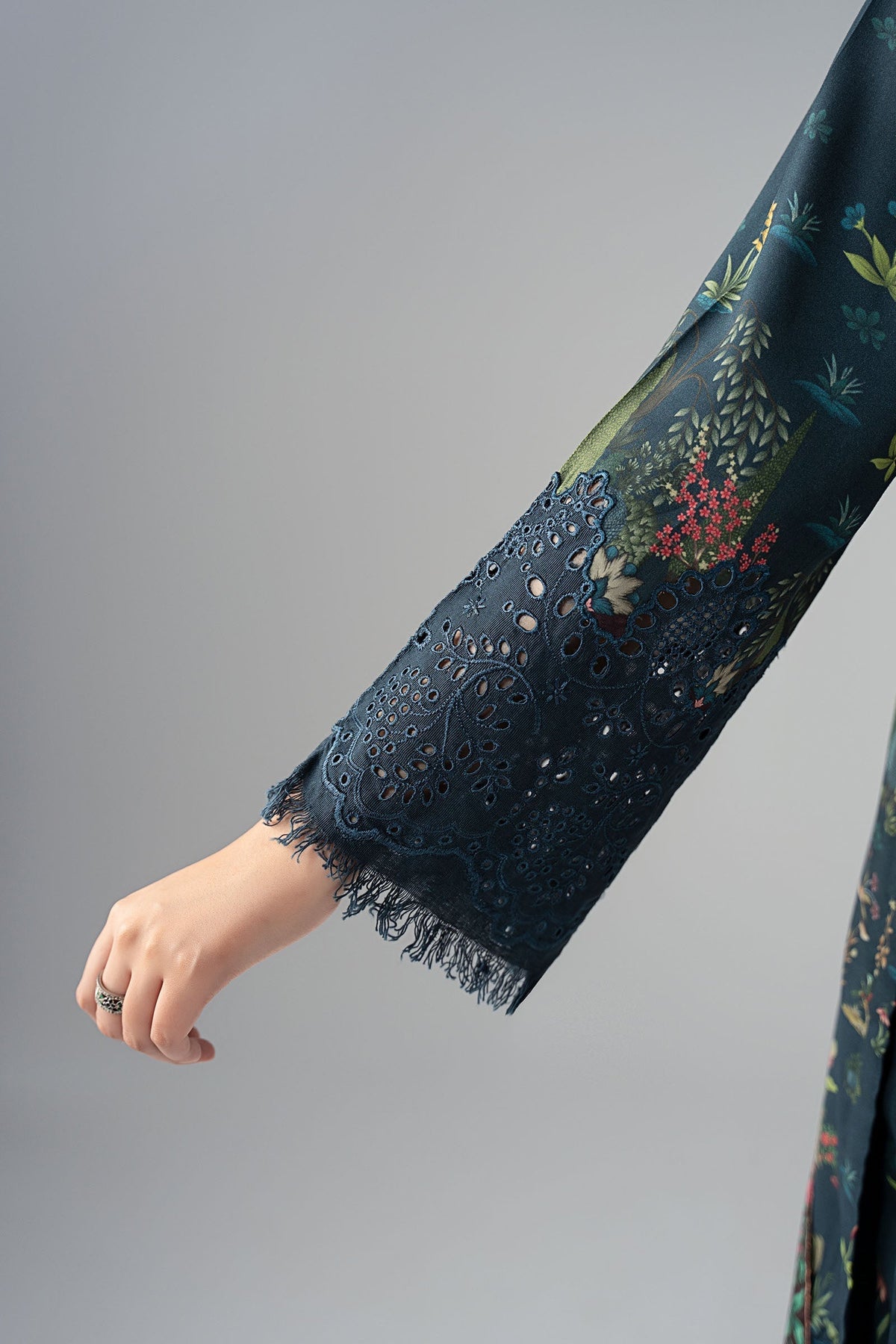 Maria B | Luxury Winter Pret 25 | DW-W25-59-Teal, image 3