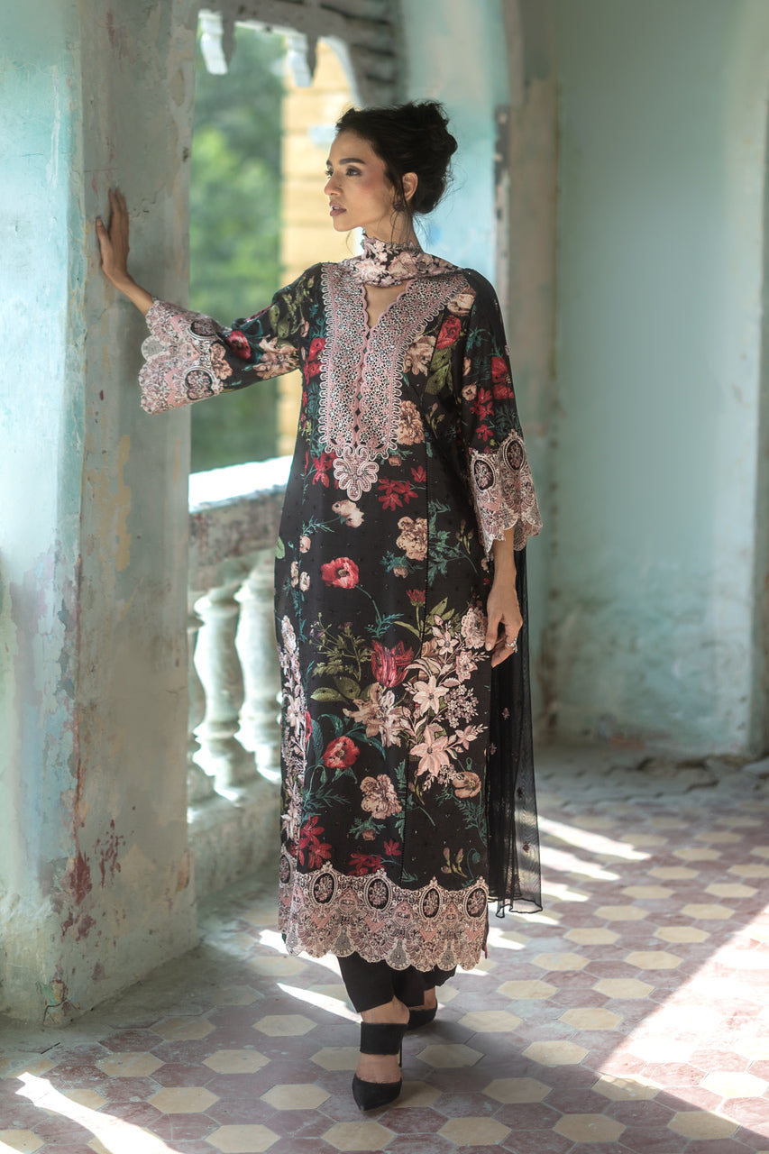 Zainab Chottani | Summer Edition 26 | Midnight Dahlia, image 5