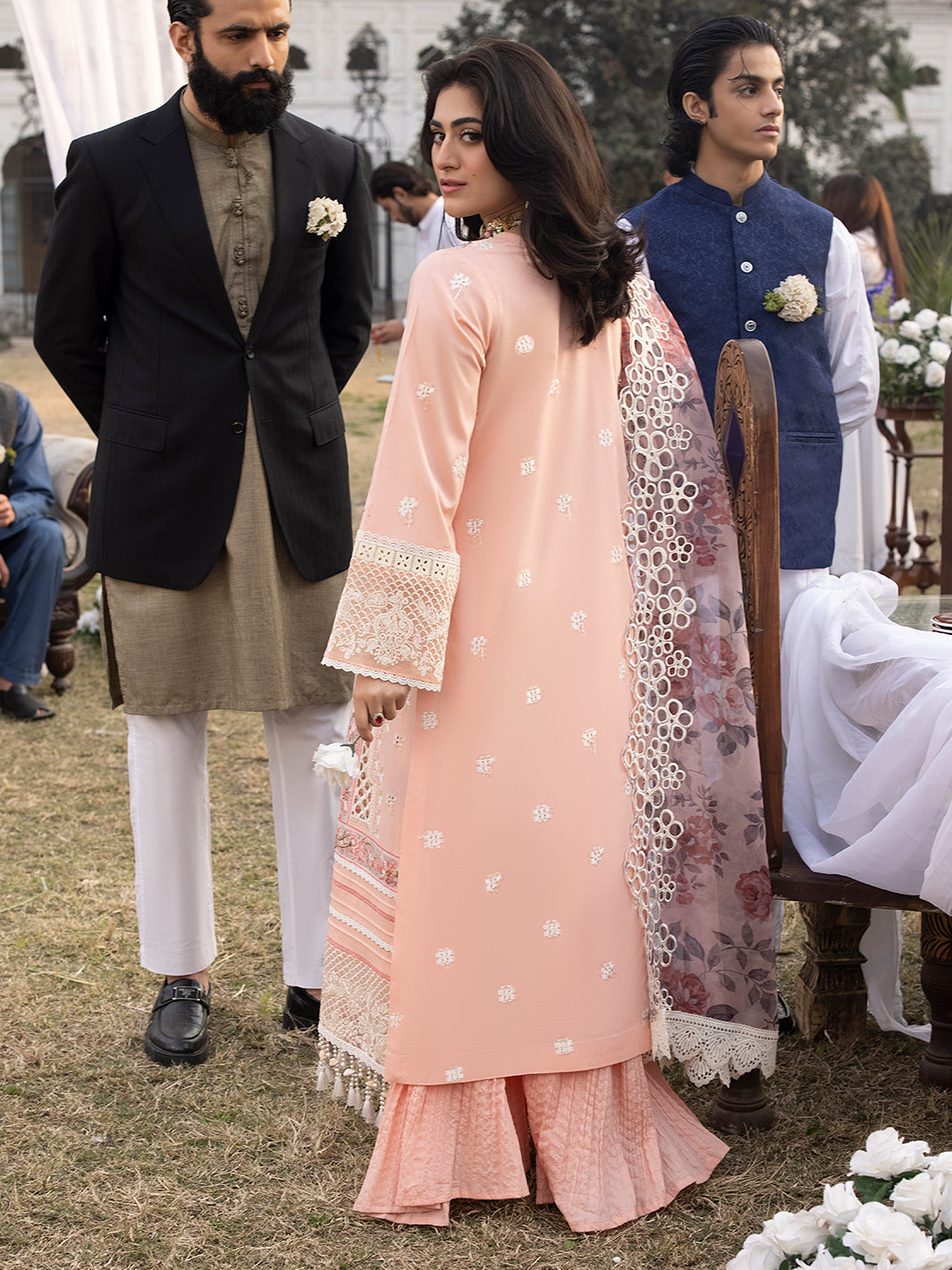 Mahnur | Mahrukh Luxury Lawn 24 | DAISY -  Mahnur Luxury - Original Designer Dress - House of Maryam