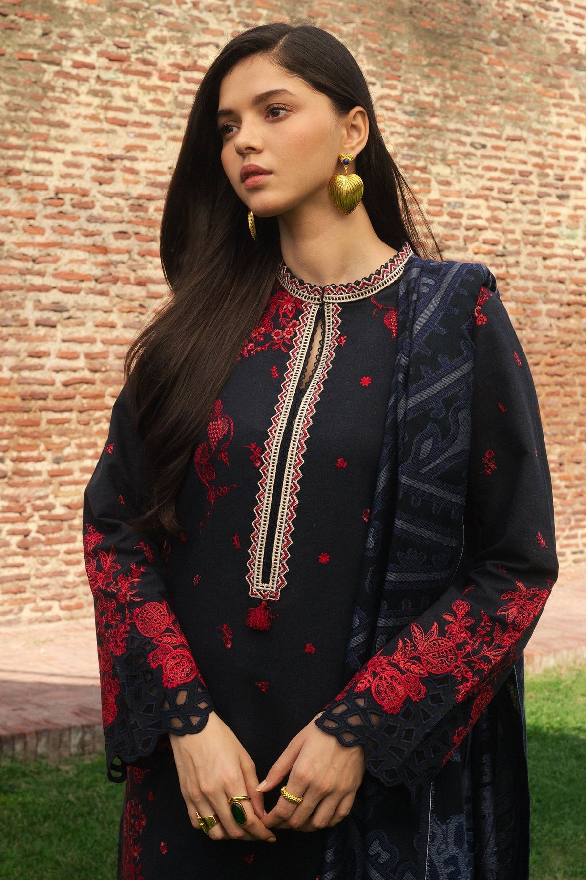 Zara Shahjahan | Winter 24 |  DARYA-D2 -  Zara Shahjahan Ladies Clothes - Original Designer Dress - House of Maryam