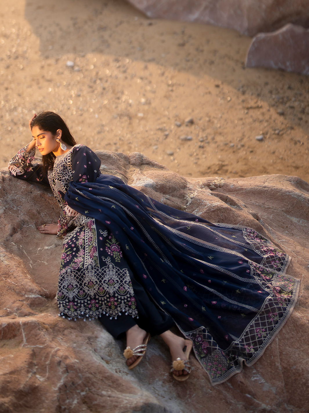 Mahnur | Sirena Luxury Lawn 25 | Derya -  Mahnur Ladies Clothes - Original Designer Dress - House of Maryam
