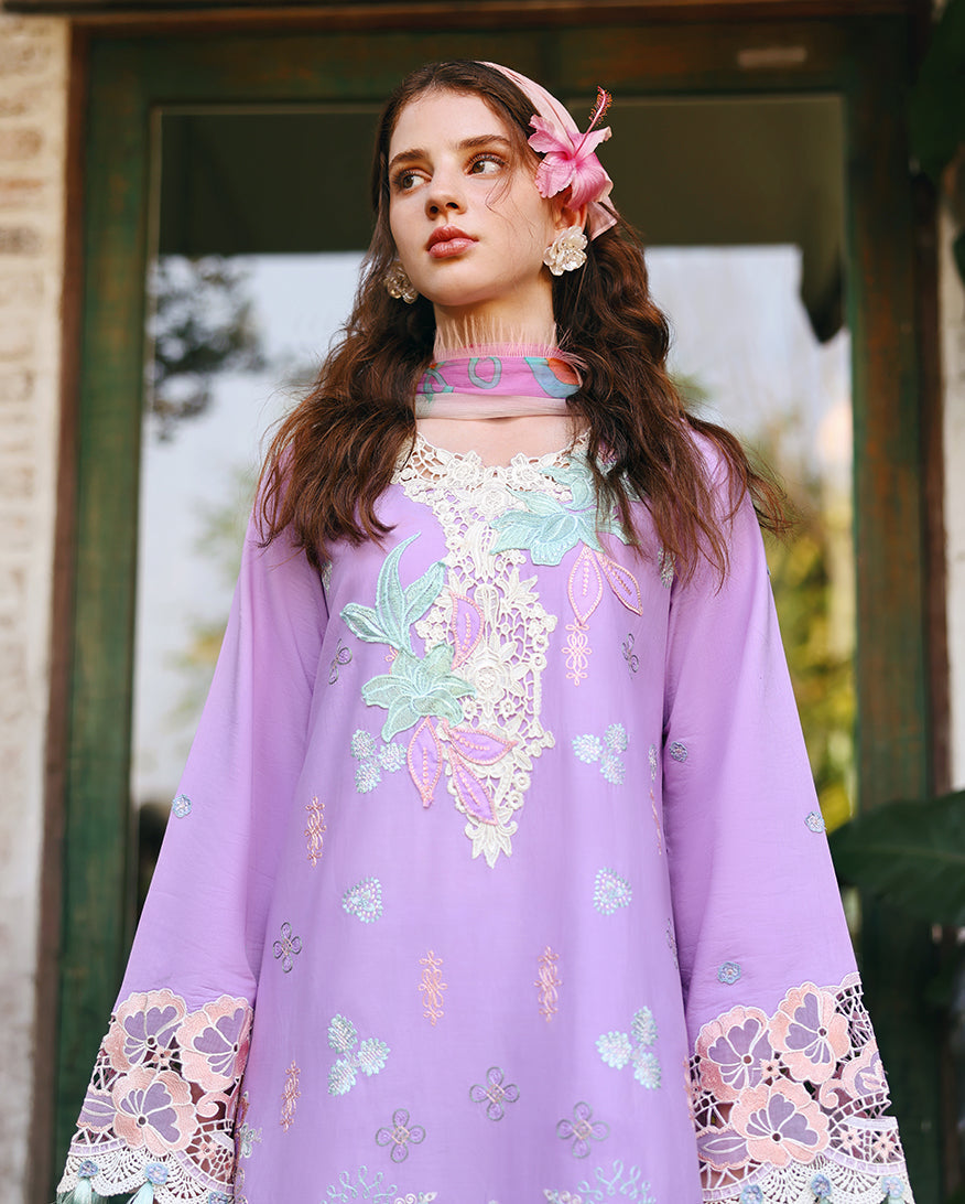 Mushq | The Secret Garden Lawn | Dewspell, image 3