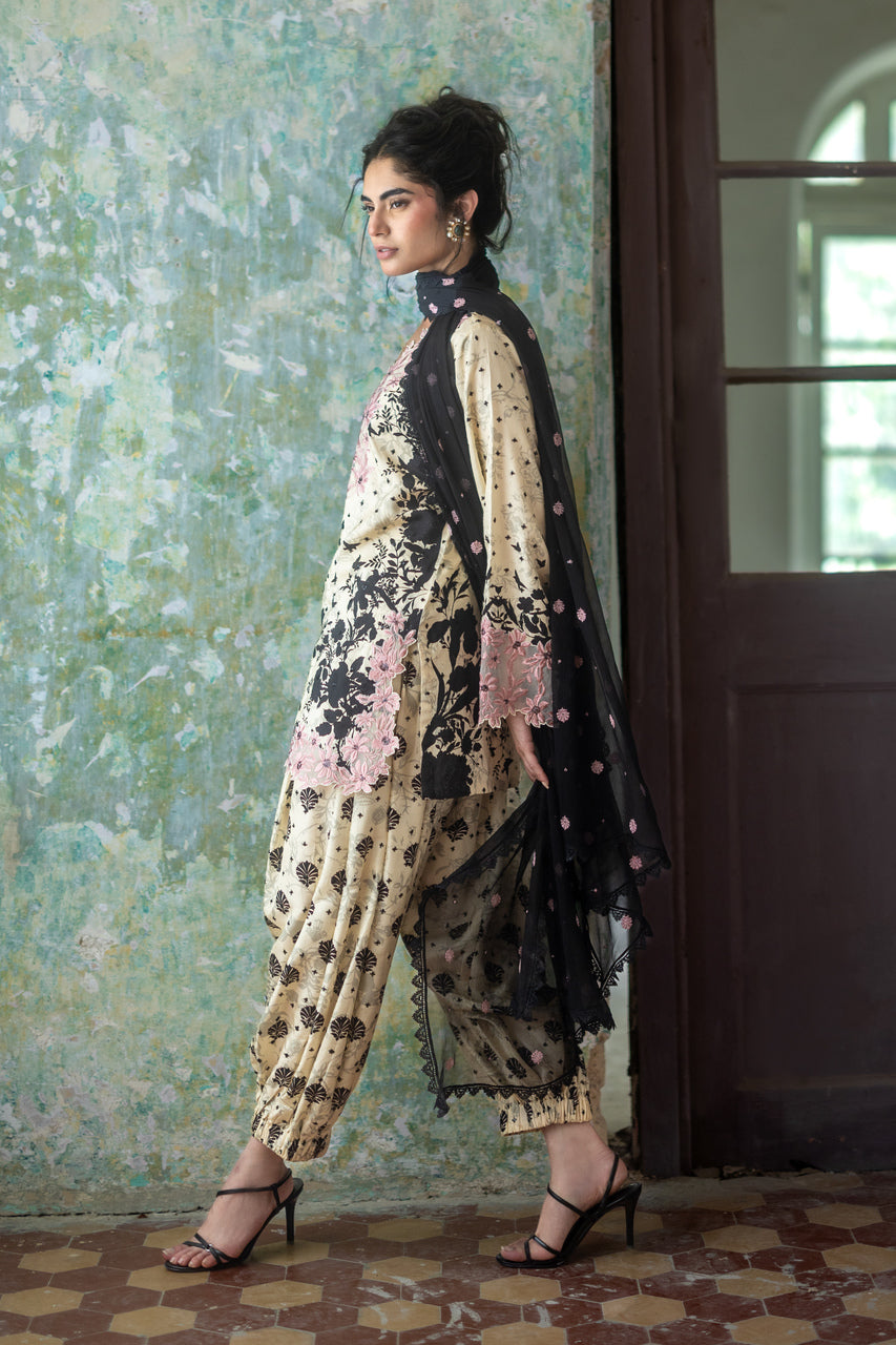 Zainab Chottani | Summer Edition 26 | Dusk Muse, image 10