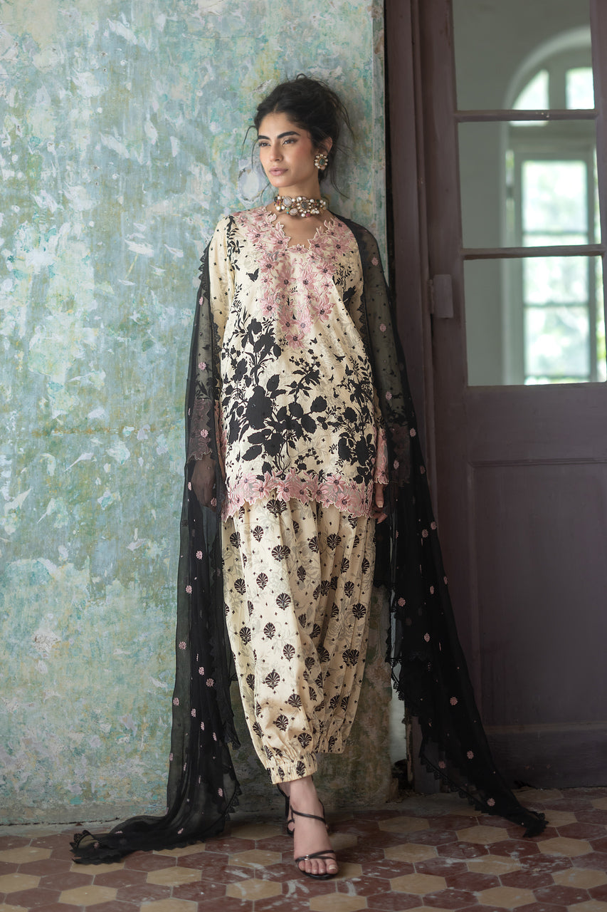 Zainab Chottani | Summer Edition 26 | Dusk Muse-1