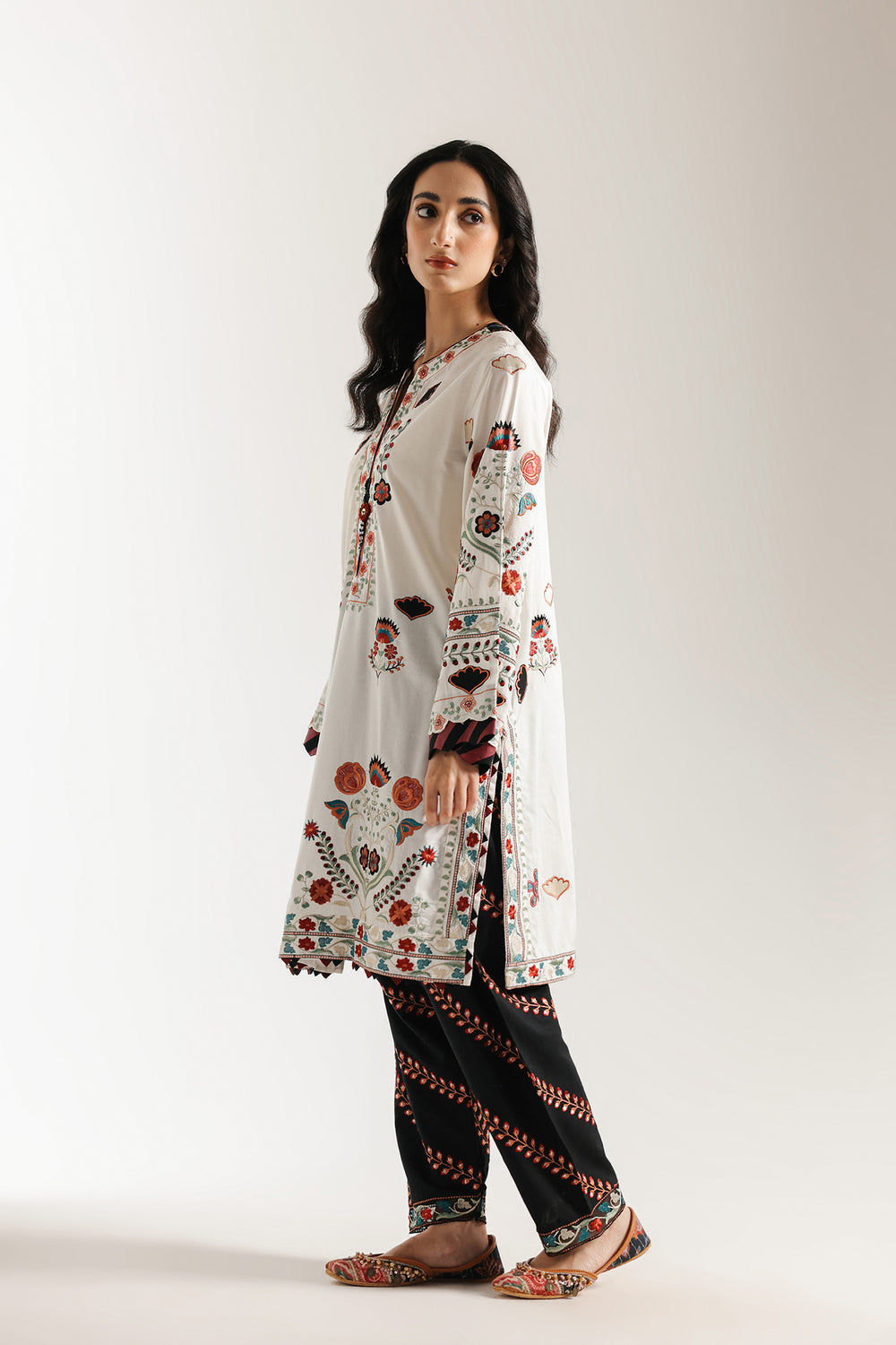 Ethnic | Rozana Collection 25 | Embroidered Dress 19A, image 3