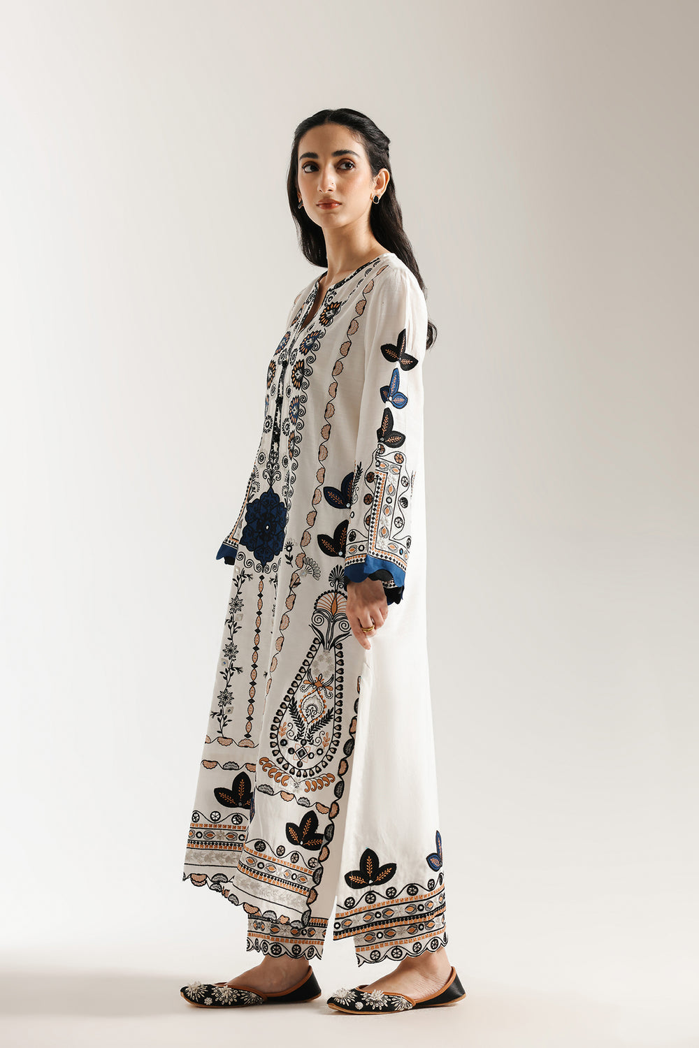 Ethnic | Rozana Collection 25 | Embroidered Dress 10A-4