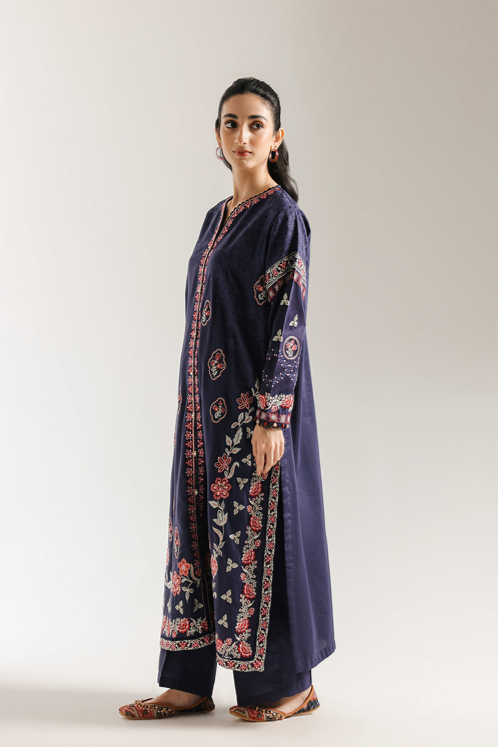 Ethnic | Rozana Collection 25 | Embroidered Dress 05A-4