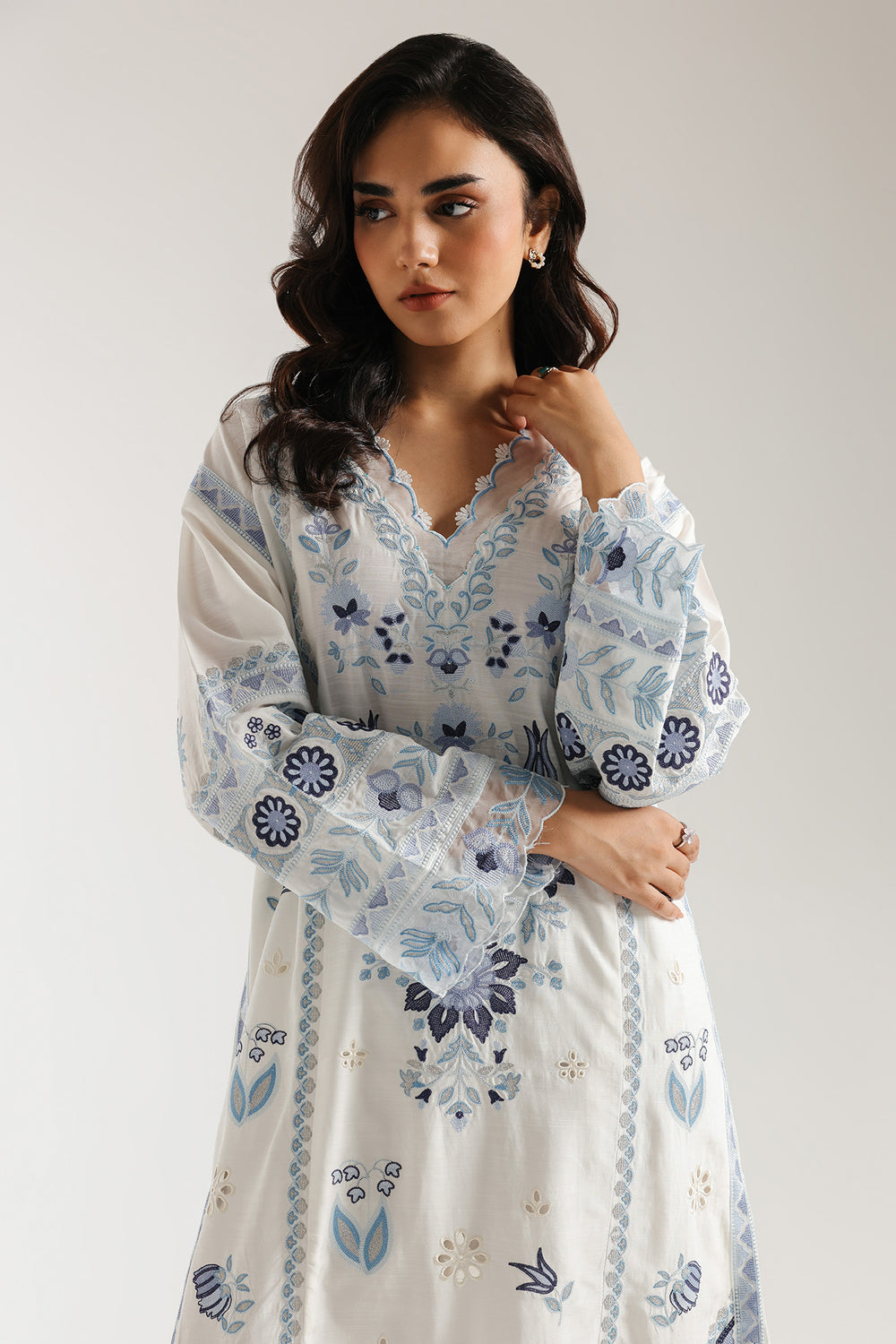 Ethnic | Rozana Collection 25 | Embroidered Dress 17A, image 3