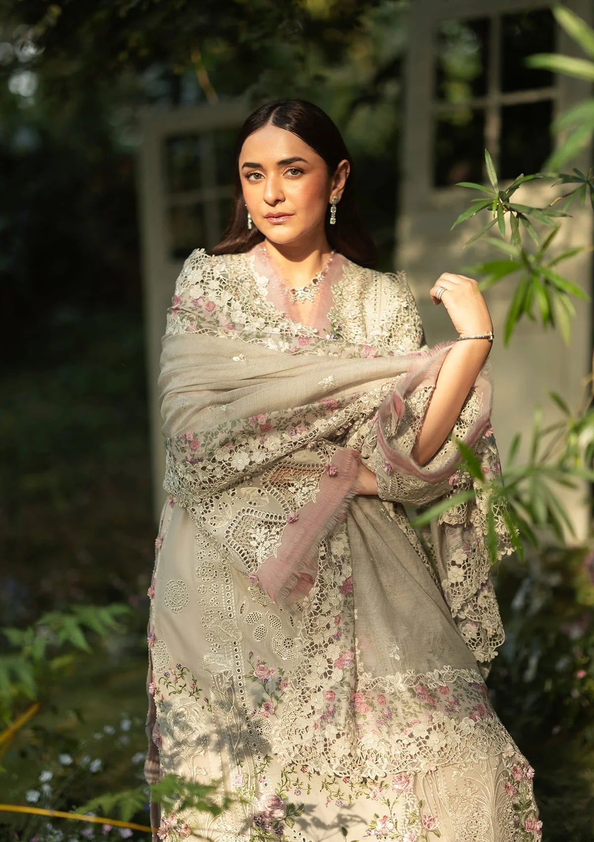 Elaf Premium | Luxury Lawn 26 | ELQ-1A ALL MAGICAL, image 3