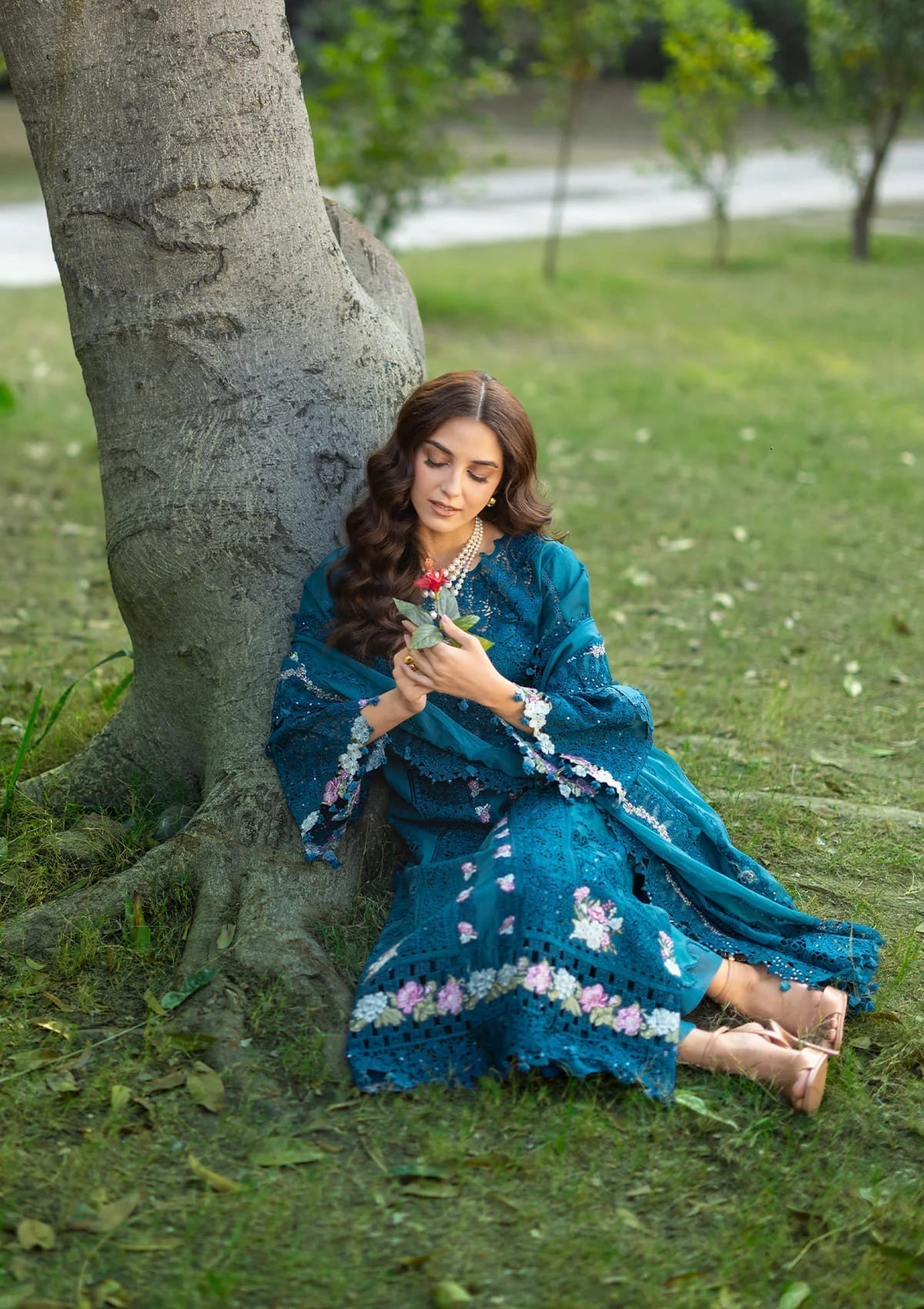 Elaf Premium | Luxury Lawn 26 | ELY-06 SAPPHIRE, image 5