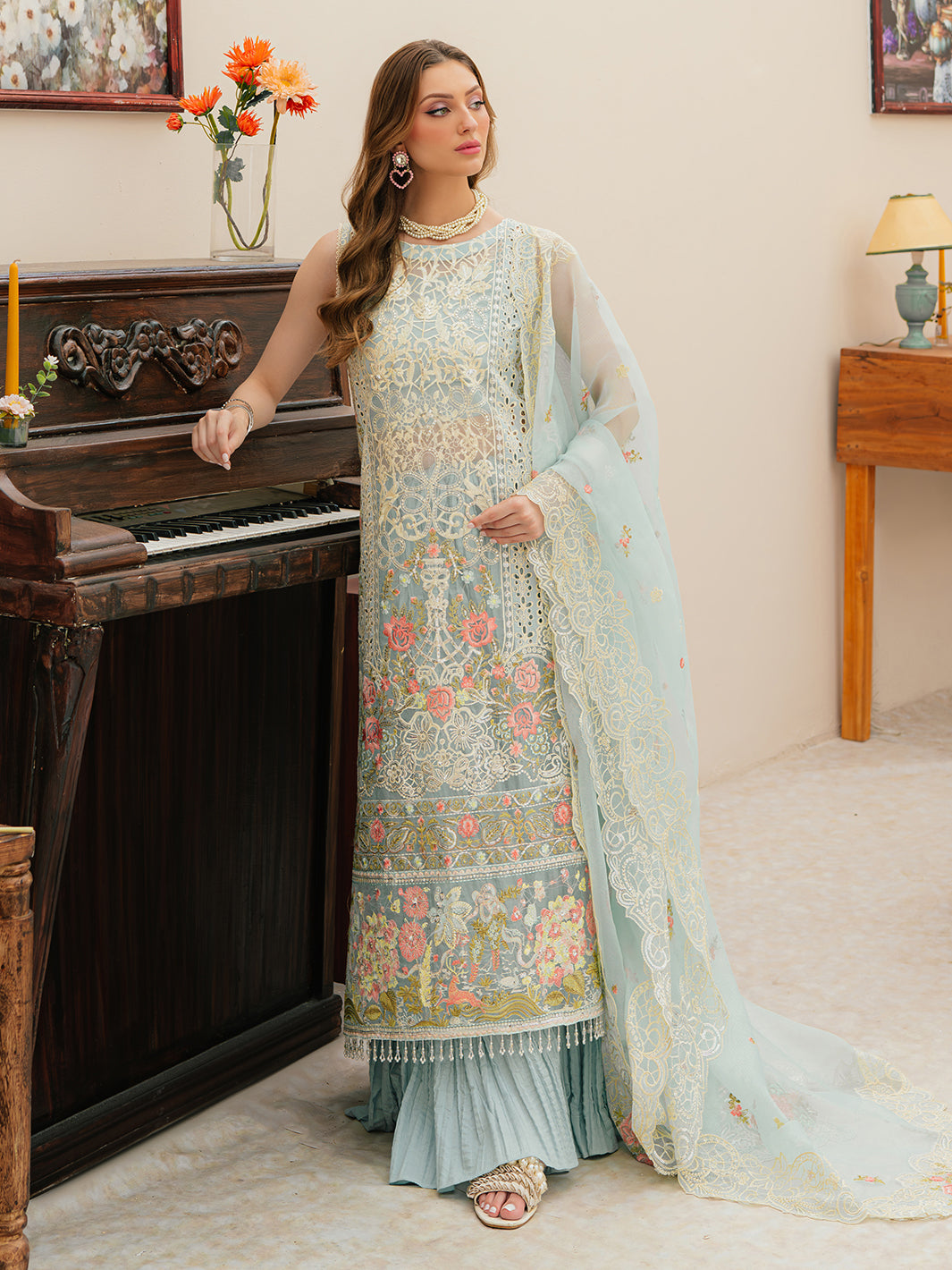 Mahnur | Allenura Luxury Lawn 24 | ELYSSA -  Mahnur Luxury - Original Designer Dress - House of Maryam