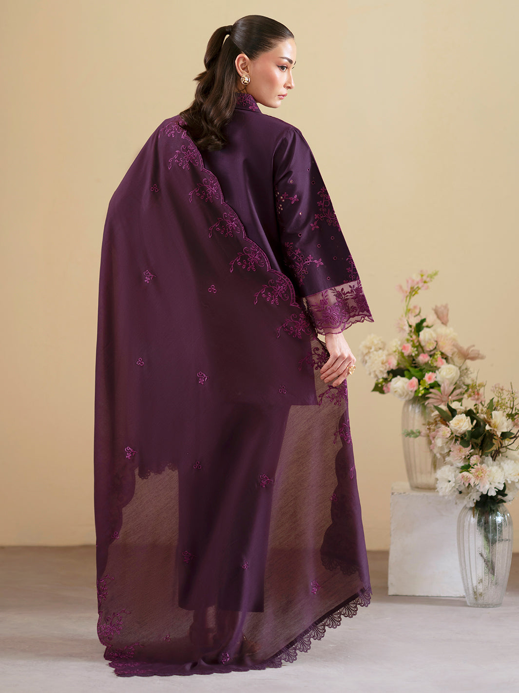 Mahnur | Ember Lawn 26 | EM-001-3