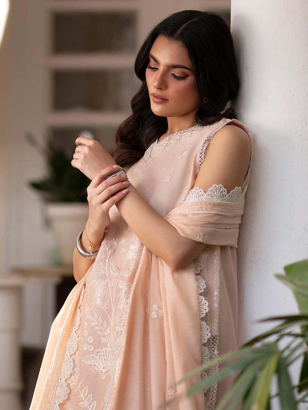 Mahnur | Ember Lawn 26 | EM-002, image 6