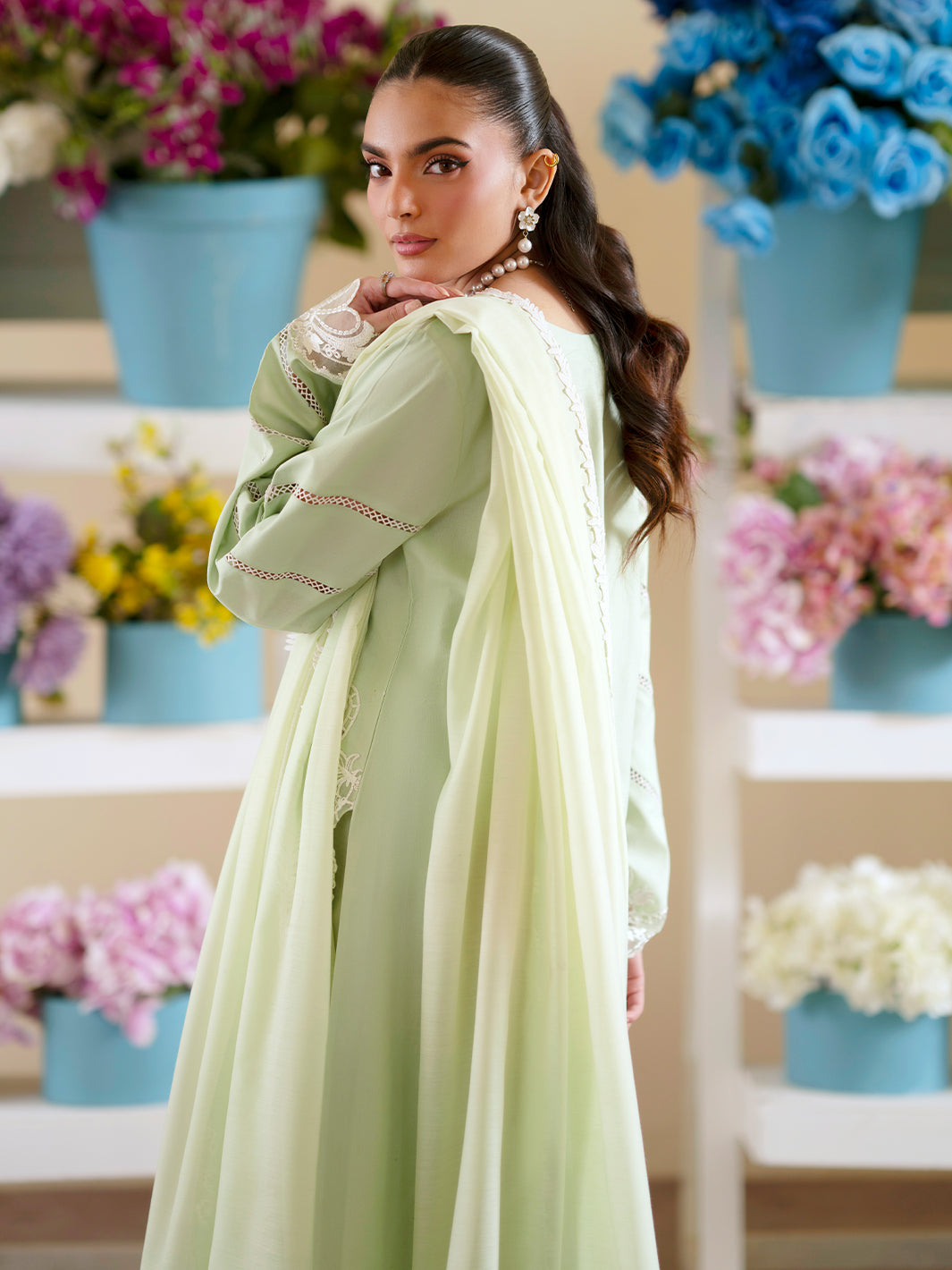Mahnur | Ember Lawn 26 | EM-004, image 5