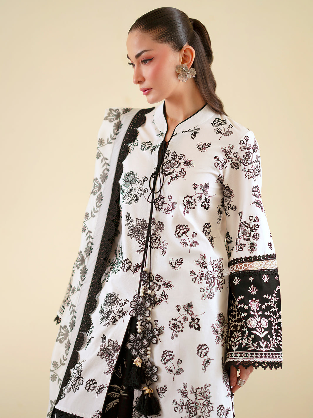 Mahnur | Ember Lawn 26 | EM-005, image 4
