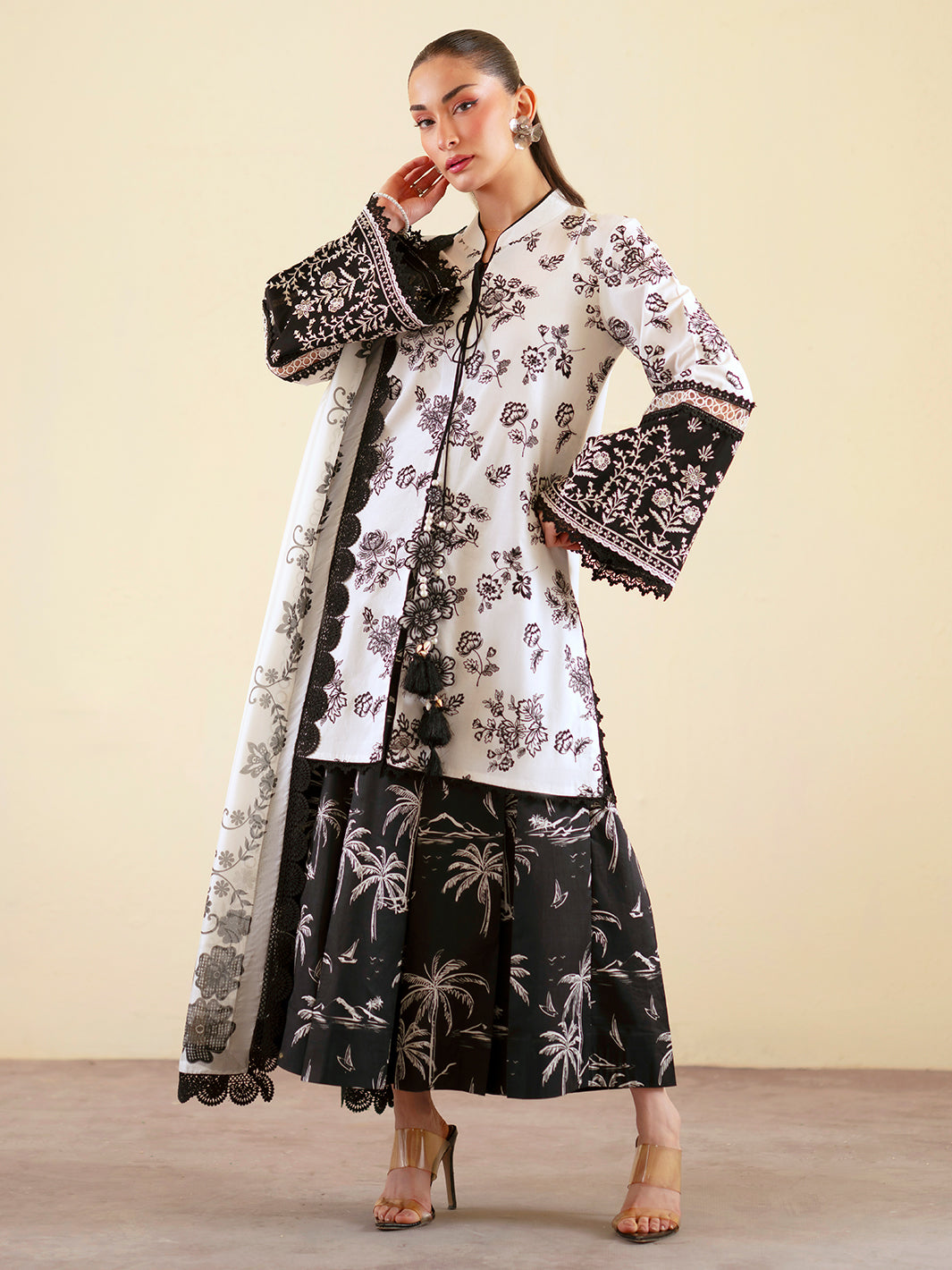 Mahnur | Ember Lawn 26 | EM-005-6