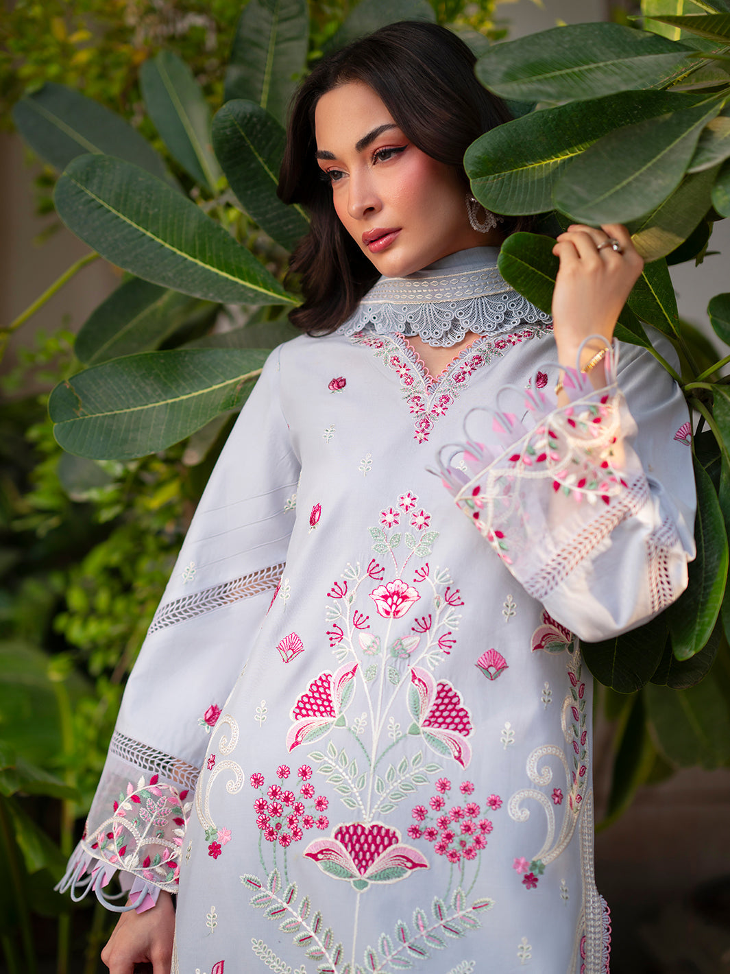 Mahnur | Ember Lawn 26 | EM-008, image 4
