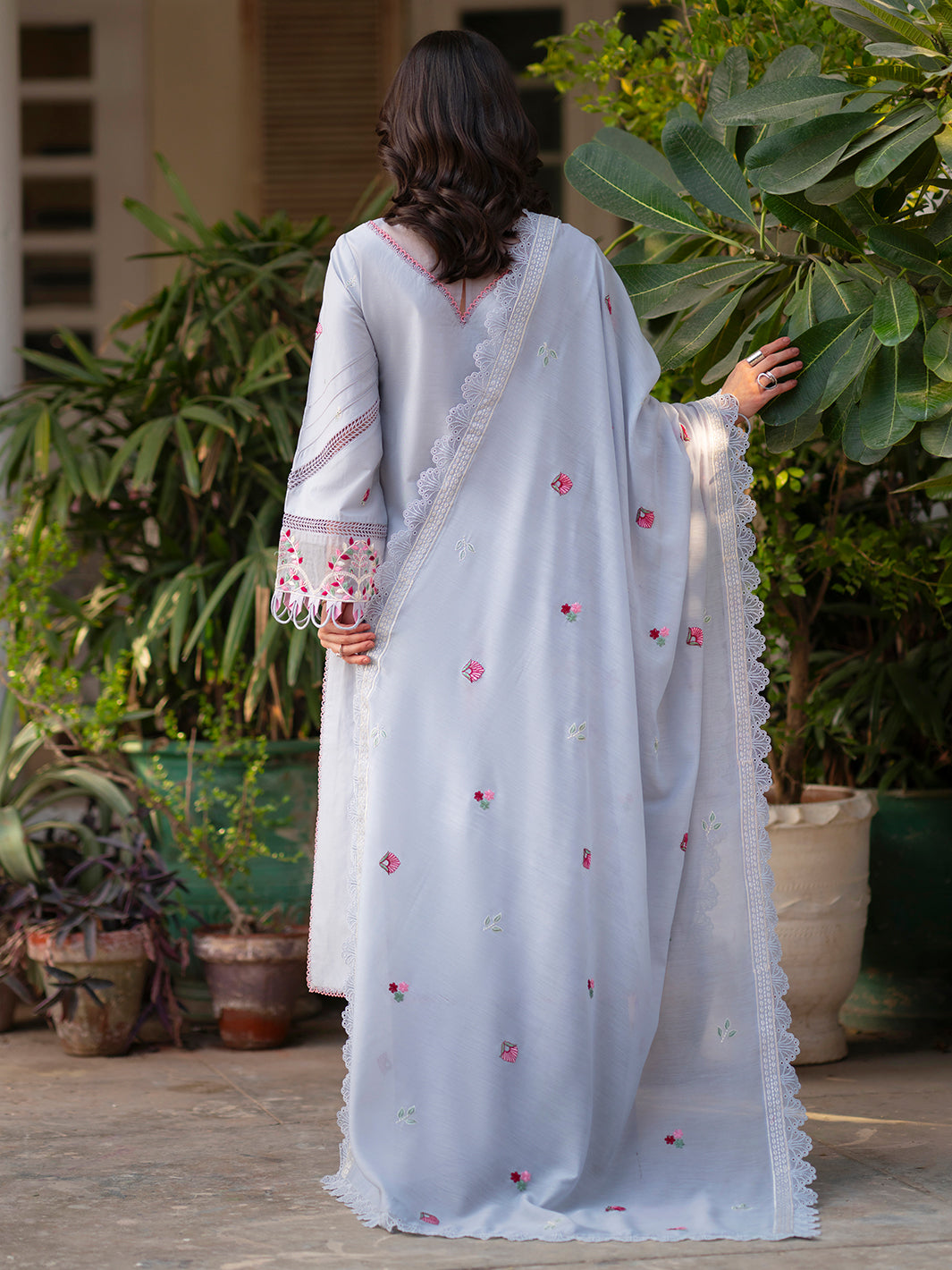 Mahnur | Ember Lawn 26 | EM-008, image 3