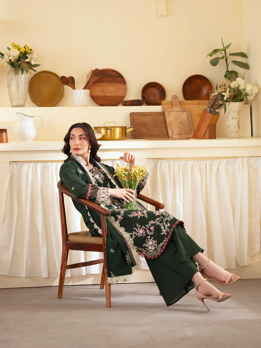 Mahnur | Ember Lawn 26 | EM-011, image 7