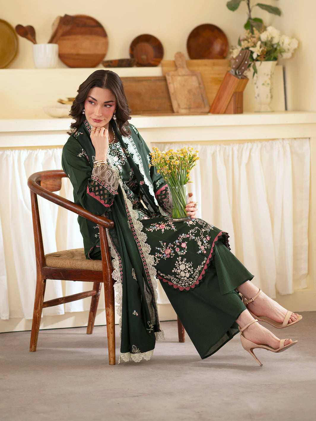 Mahnur | Ember Lawn 26 | EM-011, image 6