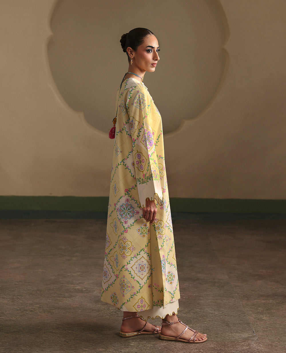 Republic Womenswear | Neoma Essential Basic Pret 26 |Lirenne, image 2