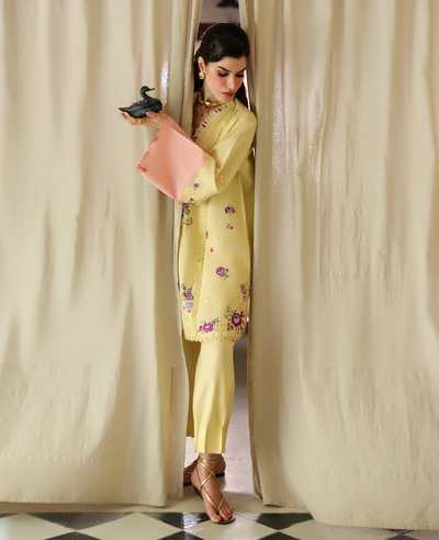 Republic Womenswear | Neonma Essential Pret 26 |Candy Loom