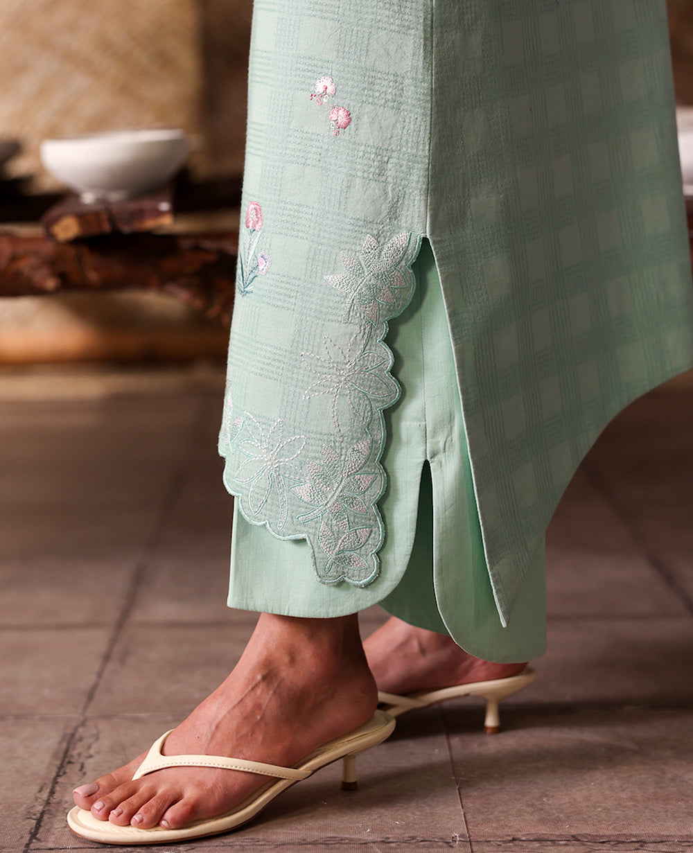 Republic Womenswear | Neoma Essential Basic Pret 26 |Isolde, image 5