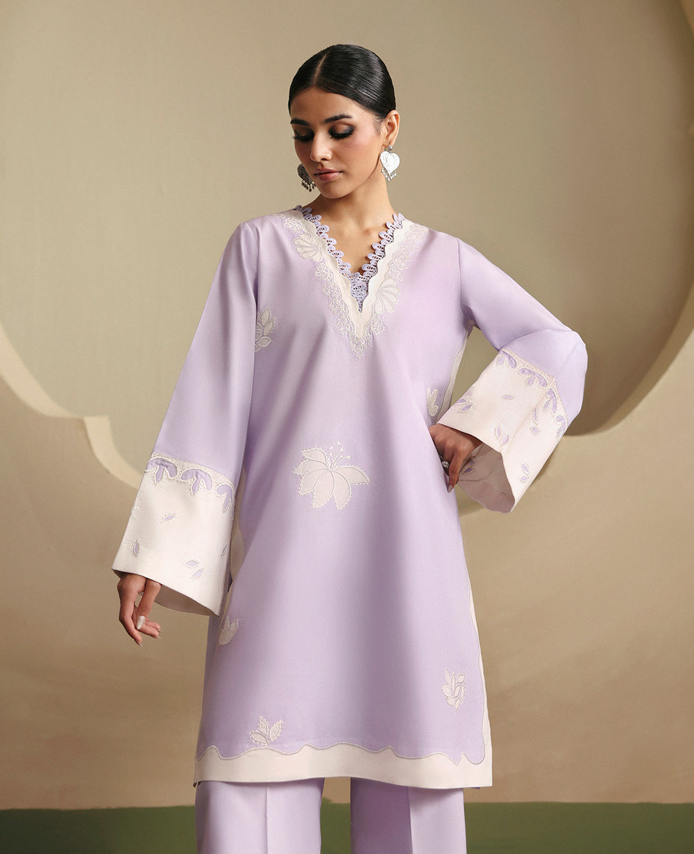 Republic Womenswear | Neoma Essential Basic Pret 26 |Aurelia, image 2
