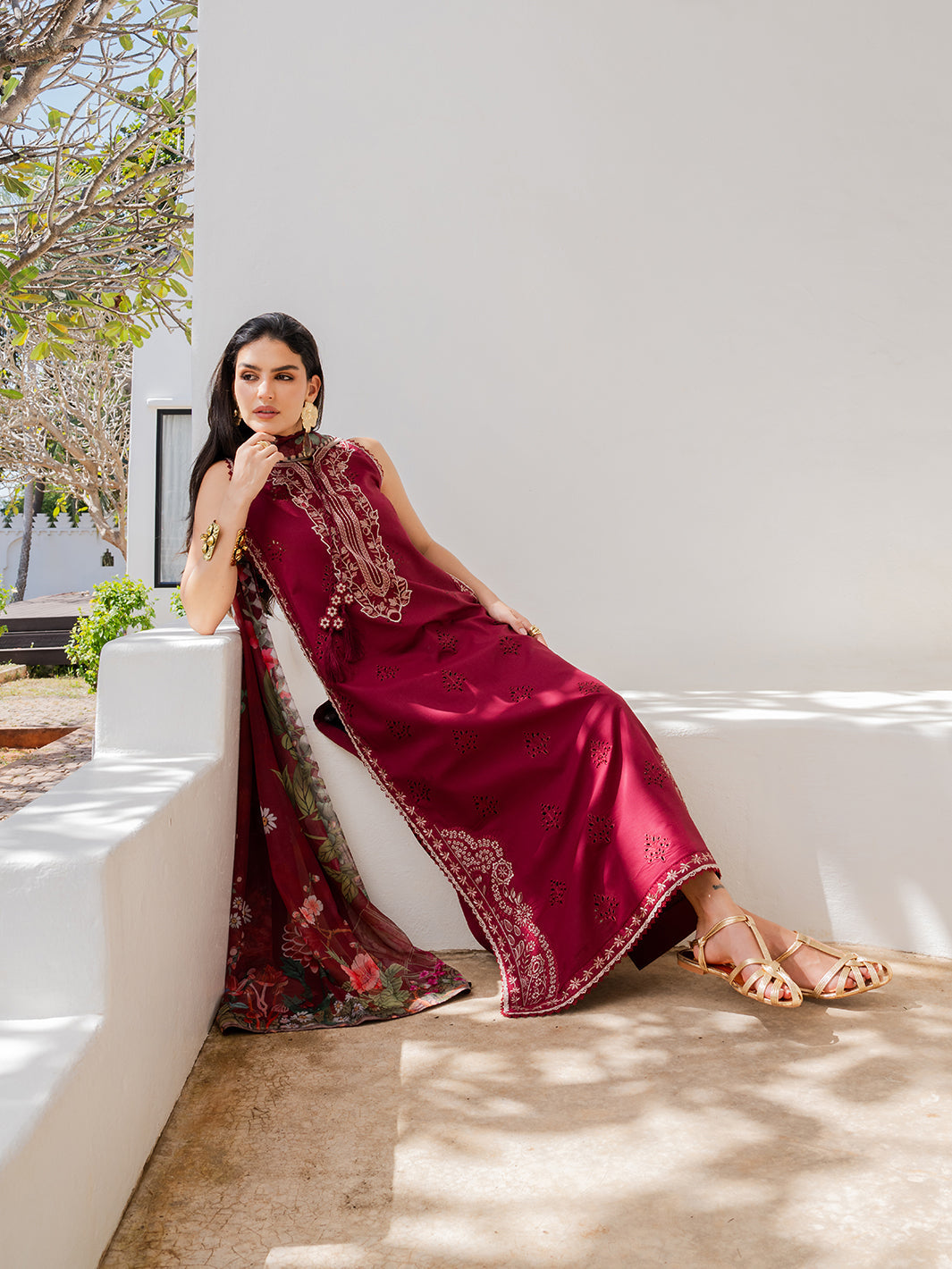 Izel | Dareen Luxury Lawn 26 | Eshaal, image 5